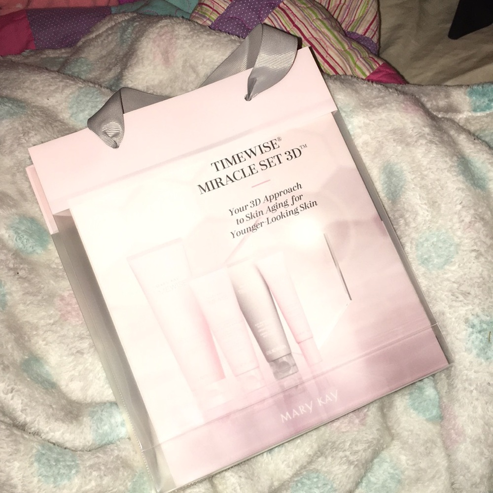 Mary Kay Time Wise Set